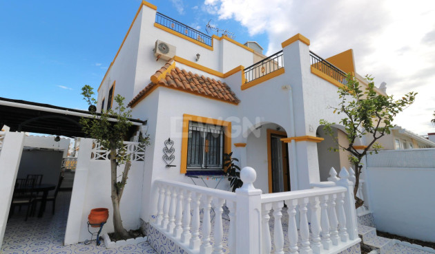 Odsprzedaż - Villa - Torrevieja - Carrefour