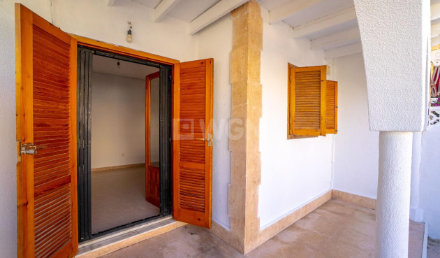 Odsprzedaż - Mieszkanie w bloku - Torrevieja - El Chaparral