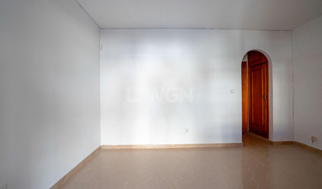 Odsprzedaż - Mieszkanie w bloku - Torrevieja - El Chaparral