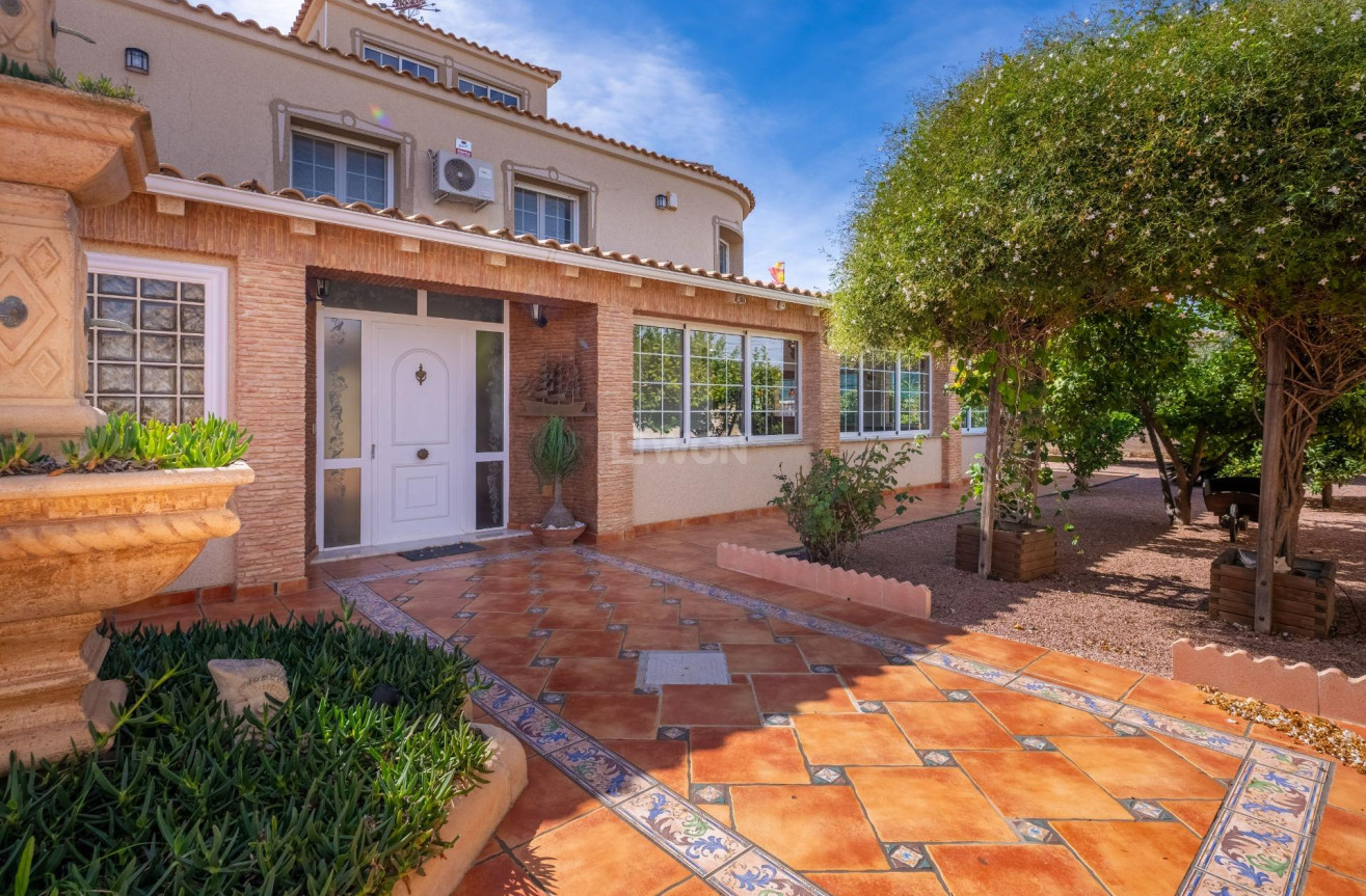 Odsprzedaż - Villa - Torrevieja - El Chaparral