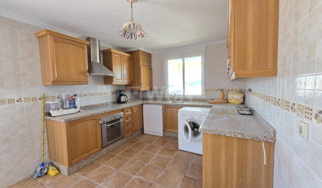 Odsprzedaż - Villa - Monóvar/Monóver - Inland