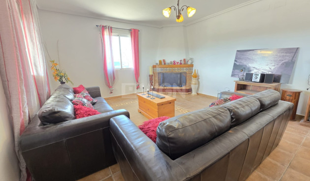 Odsprzedaż - Villa - Monóvar/Monóver - Inland