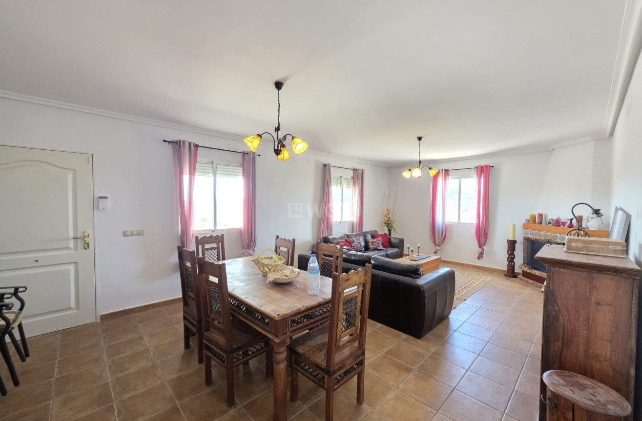 Odsprzedaż - Villa - Monóvar/Monóver - Inland