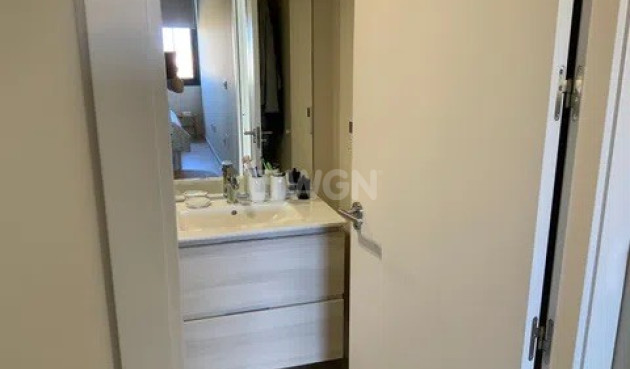 Odsprzedaż - Mieszkanie w bloku - Mar de Cristal - Costa Calida