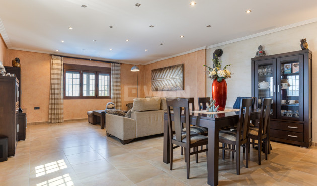 Resale - Villa - Los Montesinos - Costa Blanca