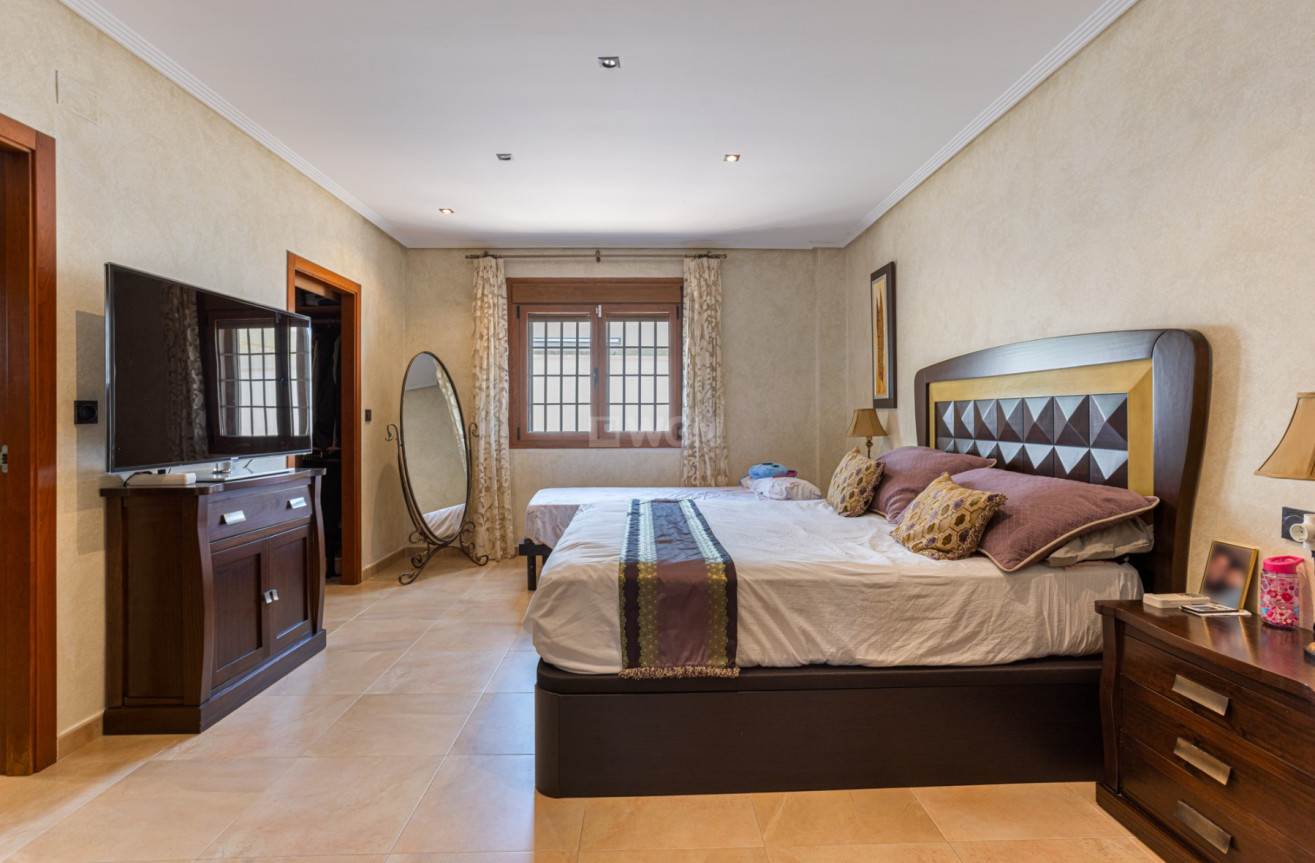 Resale - Villa - Los Montesinos - Costa Blanca