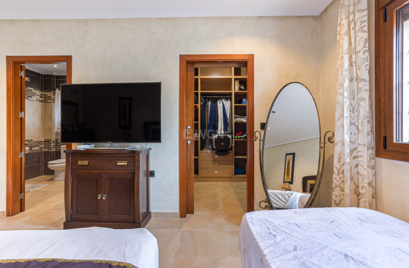 Resale - Villa - Los Montesinos - Costa Blanca