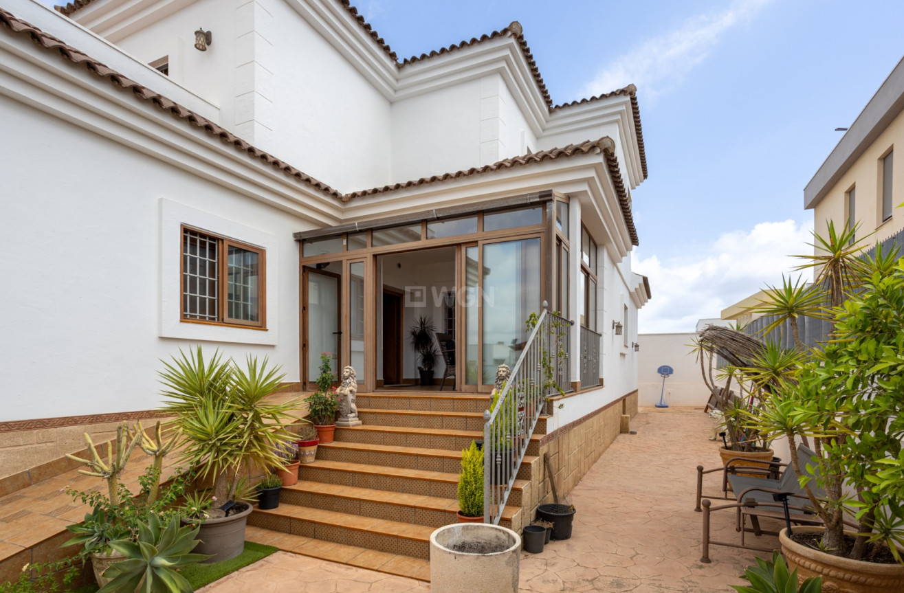 Resale - Villa - Los Montesinos - Costa Blanca