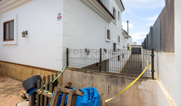 Resale - Villa - Los Montesinos - Costa Blanca