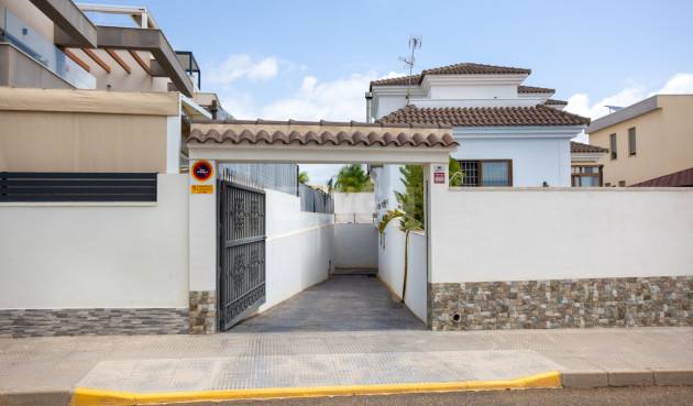 Resale - Villa - Los Montesinos - Costa Blanca
