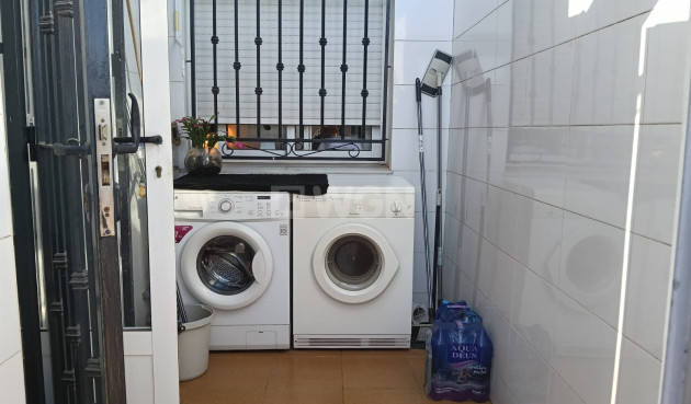 Odsprzedaż - Mieszkanie w bloku - Los Montesinos - Costa Blanca