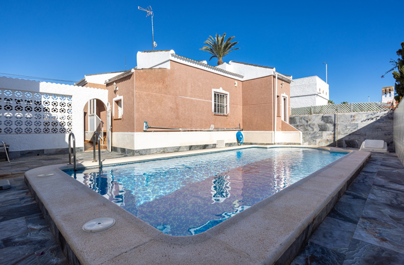 Odsprzedaż - Villa - Torrevieja - Costa Blanca