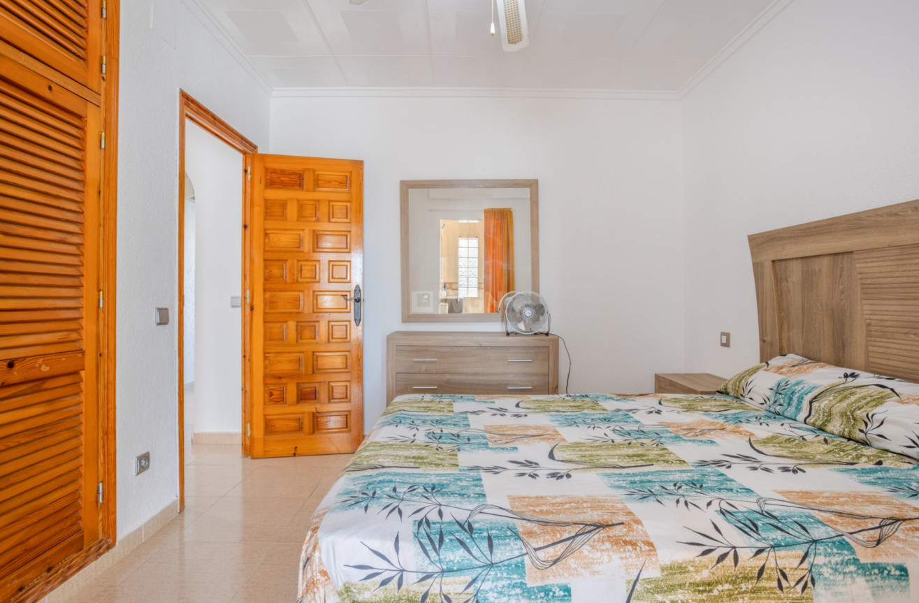 Odsprzedaż - Villa - Torrevieja - Costa Blanca