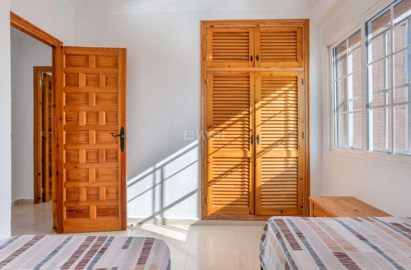 Odsprzedaż - Villa - Torrevieja - Costa Blanca