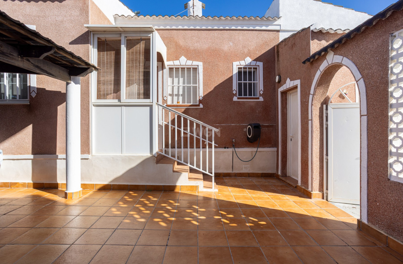 Odsprzedaż - Villa - Torrevieja - Costa Blanca