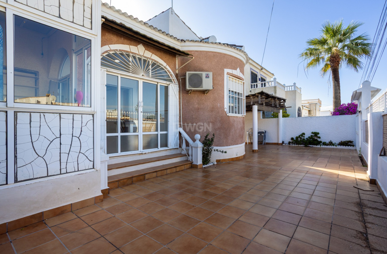 Odsprzedaż - Villa - Torrevieja - Costa Blanca
