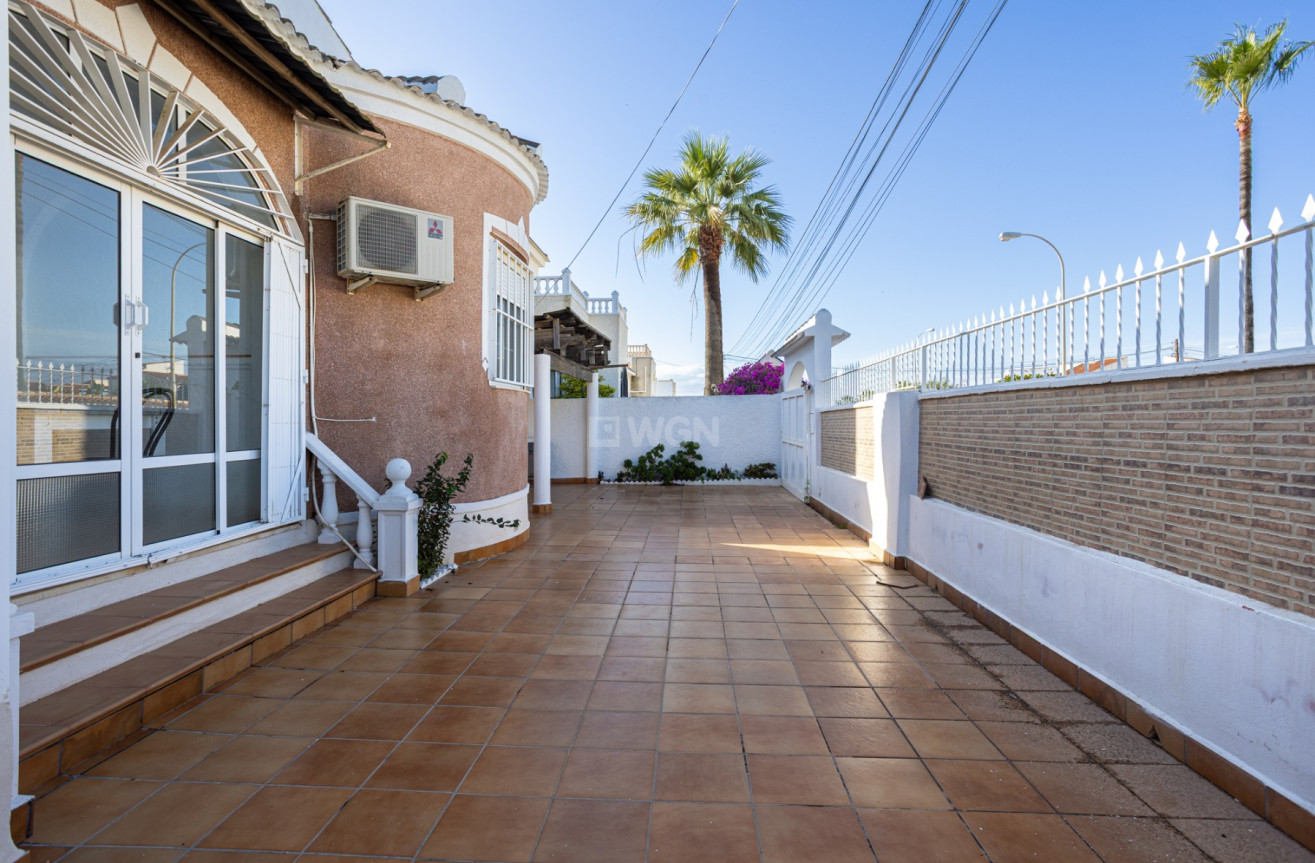 Odsprzedaż - Villa - Torrevieja - Costa Blanca