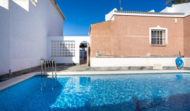 Odsprzedaż - Villa - Torrevieja - Costa Blanca