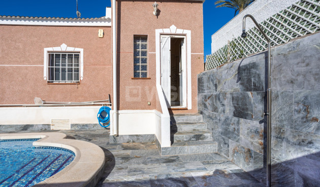 Odsprzedaż - Villa - Torrevieja - Costa Blanca