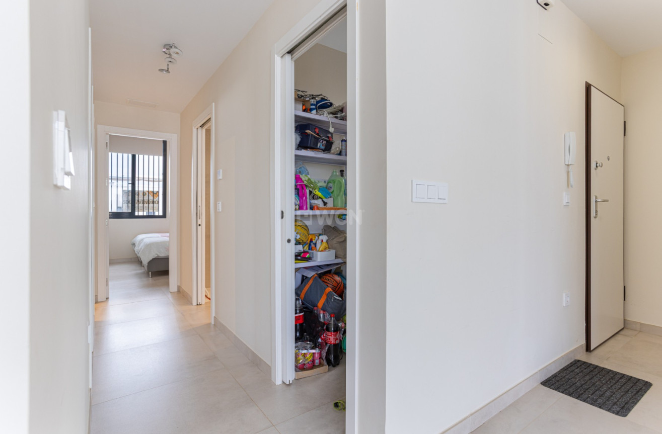 Odsprzedaż - Mieszkanie w bloku - Mar de Cristal - Costa Calida