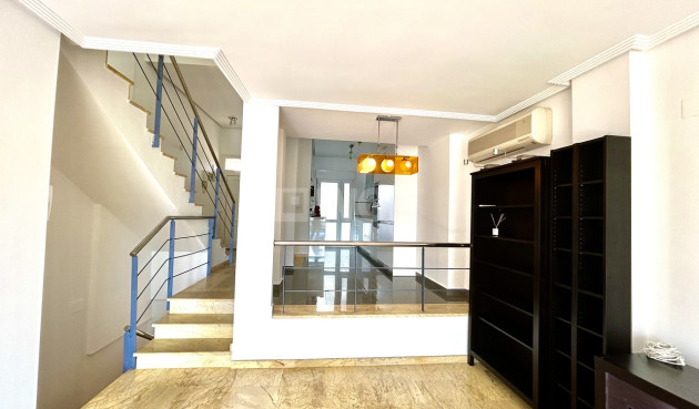 Odsprzedaż - Kamienica - Cabo Roig - Costa Blanca