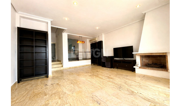 Odsprzedaż - Kamienica - Cabo Roig - Costa Blanca