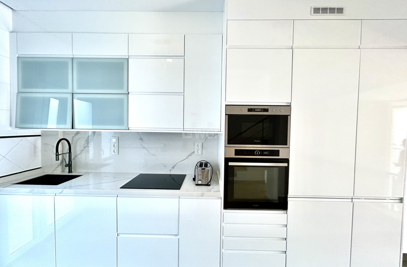 Odsprzedaż - Kamienica - Cabo Roig - Costa Blanca