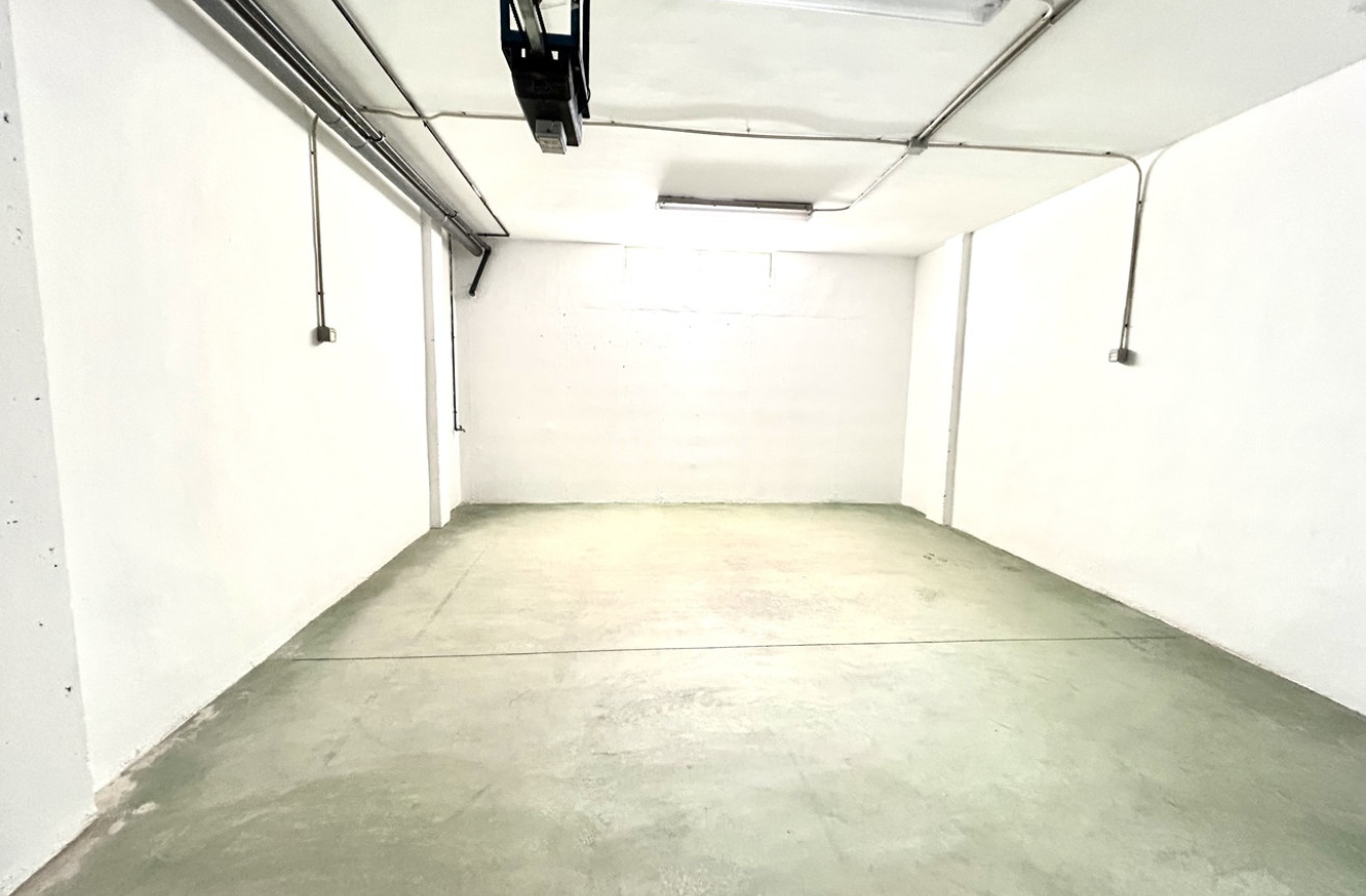 Odsprzedaż - Kamienica - Cabo Roig - Costa Blanca