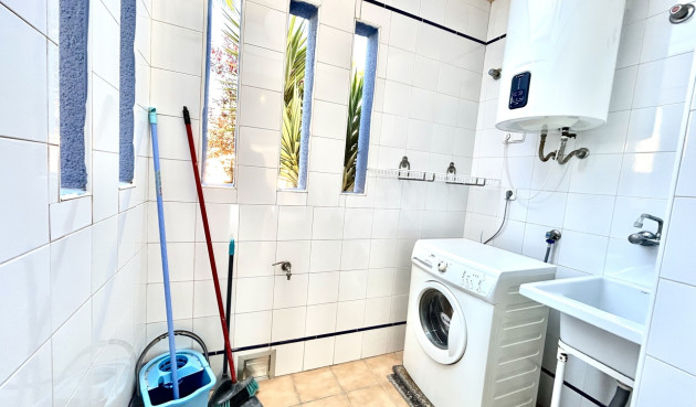 Odsprzedaż - Kamienica - Cabo Roig - Costa Blanca