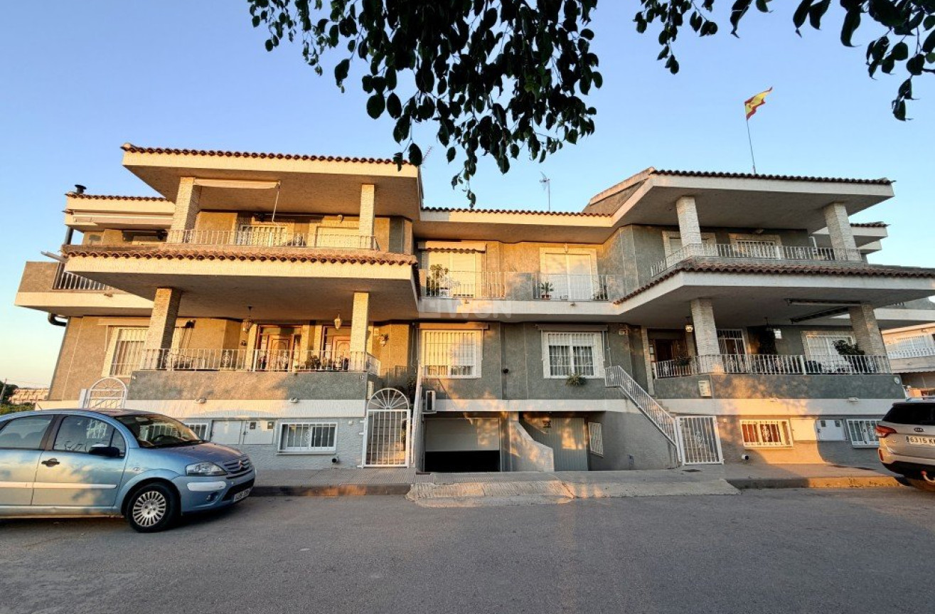 Odsprzedaż - Kamienica - Formentera del Segura - Costa Blanca