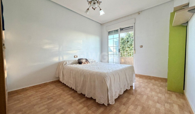 Odsprzedaż - Kamienica - Formentera del Segura - Costa Blanca