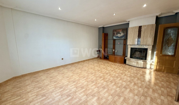 Odsprzedaż - Kamienica - Formentera del Segura - Costa Blanca