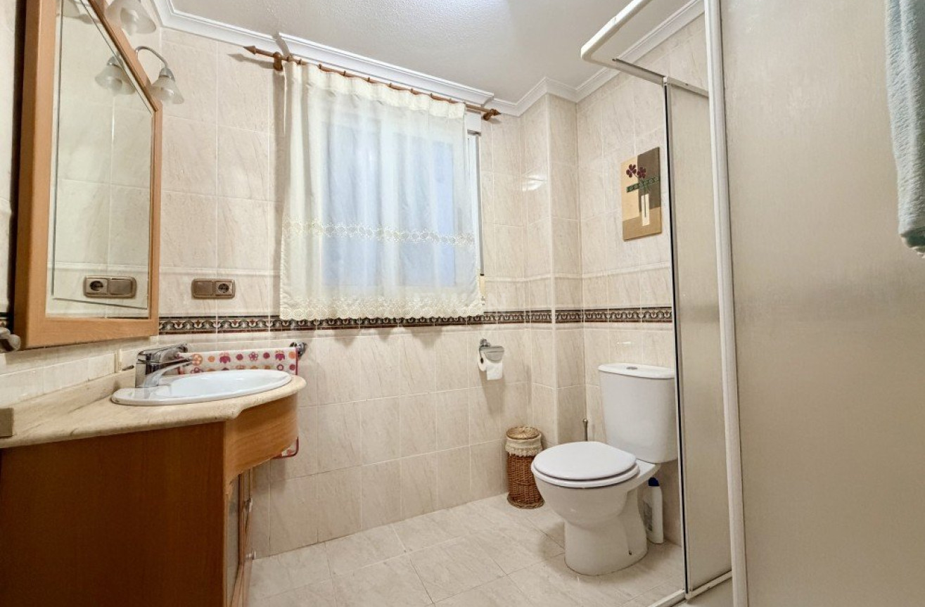 Odsprzedaż - Kamienica - Formentera del Segura - Costa Blanca