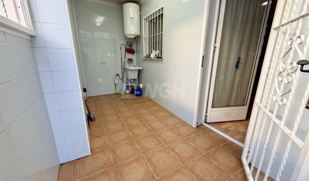 Odsprzedaż - Kamienica - Formentera del Segura - Costa Blanca