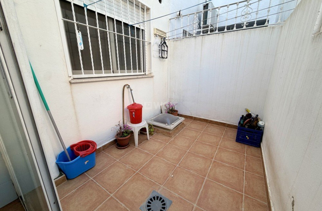 Odsprzedaż - Kamienica - Formentera del Segura - Costa Blanca