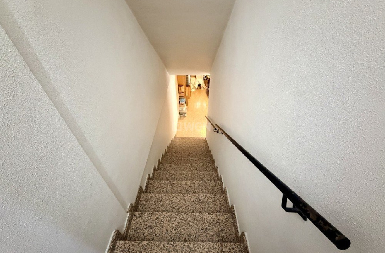 Odsprzedaż - Kamienica - Formentera del Segura - Costa Blanca