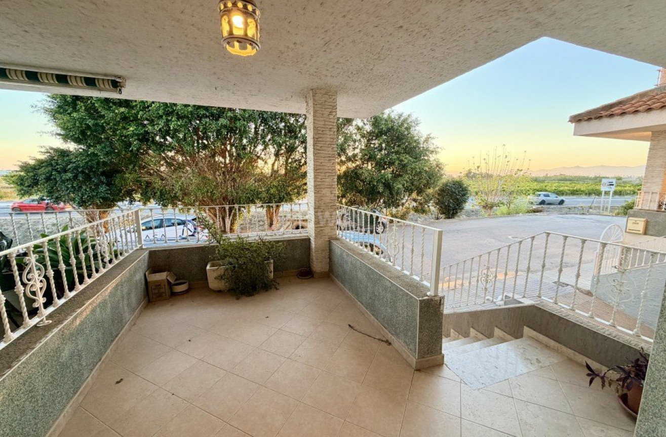 Odsprzedaż - Kamienica - Formentera del Segura - Costa Blanca