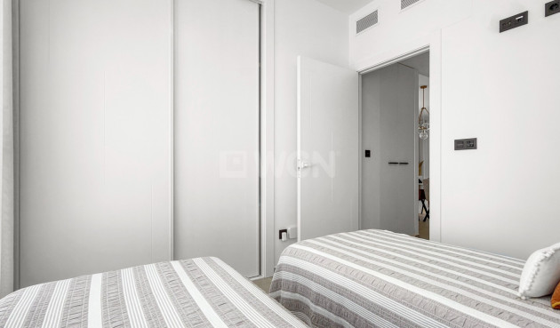 Odsprzedaż - Mieszkanie w bloku - Torrevieja - Costa Blanca