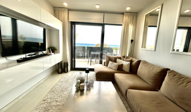 Reventa - Apartamento / piso - Playa Flamenca - Costa Blanca