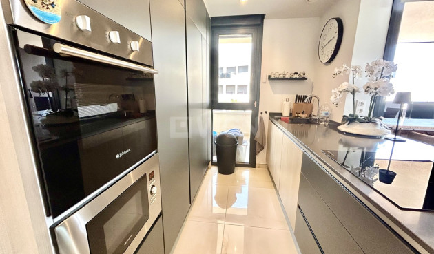 Reventa - Apartamento / piso - Playa Flamenca - Costa Blanca