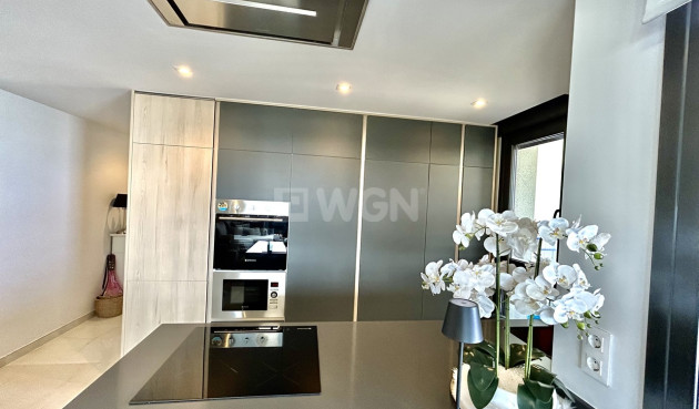 Reventa - Apartamento / piso - Playa Flamenca - Costa Blanca