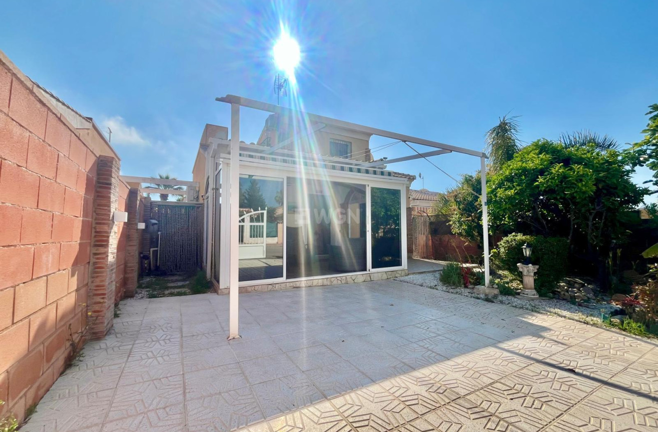 Odsprzedaż - Villa - Orihuela Costa - Los Almendros-la Florida