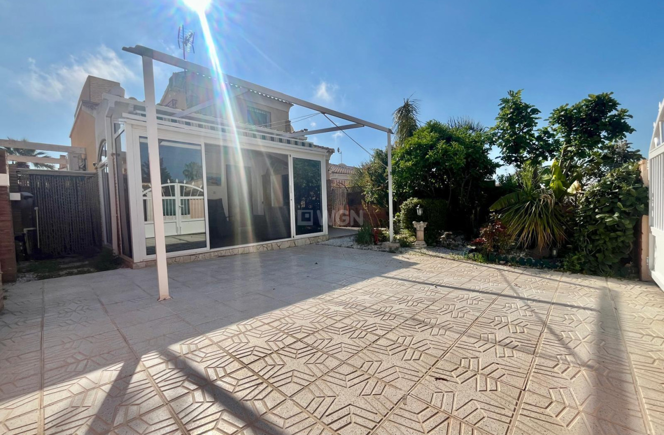 Odsprzedaż - Villa - Orihuela Costa - Los Almendros-la Florida