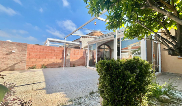 Odsprzedaż - Villa - Orihuela Costa - Los Almendros-la Florida