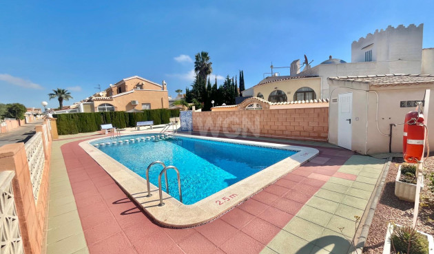 Odsprzedaż - Villa - Orihuela Costa - Los Almendros-la Florida