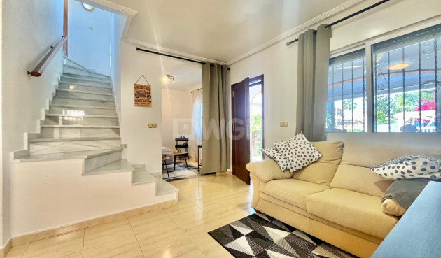 Odsprzedaż - Villa - Orihuela Costa - Los Almendros-la Florida