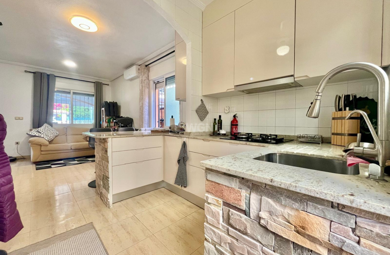 Odsprzedaż - Villa - Orihuela Costa - Los Almendros-la Florida