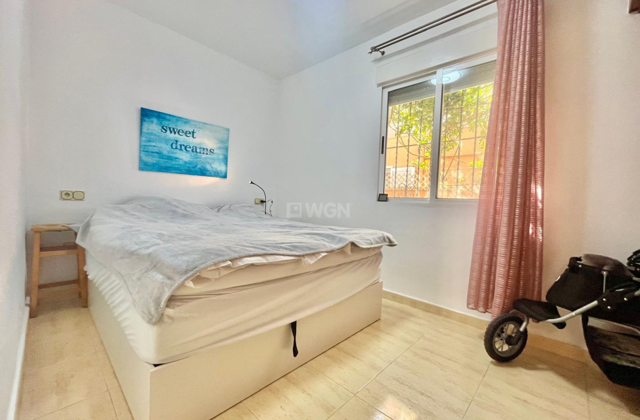 Odsprzedaż - Villa - Orihuela Costa - Los Almendros-la Florida