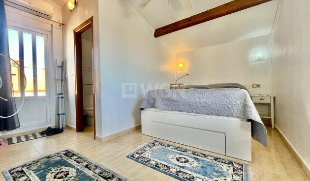 Odsprzedaż - Villa - Orihuela Costa - Los Almendros-la Florida