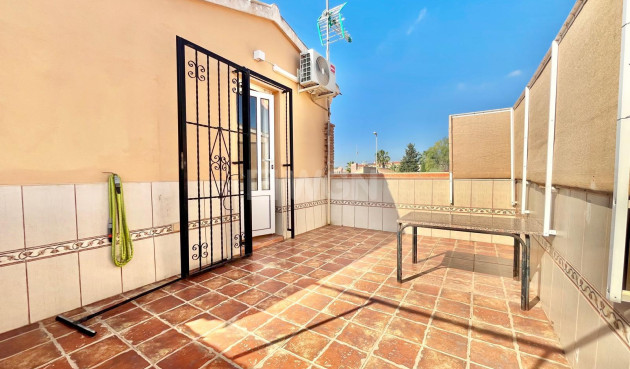 Odsprzedaż - Villa - Orihuela Costa - Los Almendros-la Florida